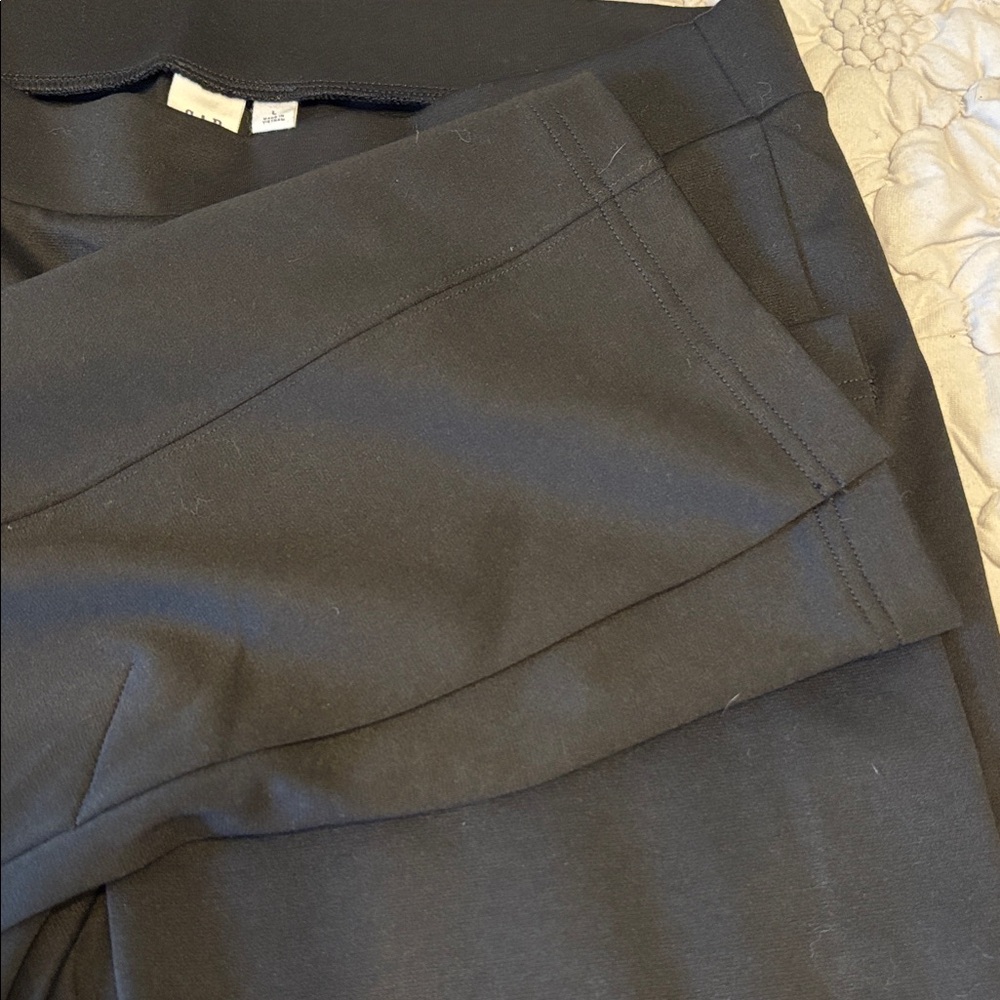NWOT GAP Black Flare Women's Pants - Picture 7 of 9